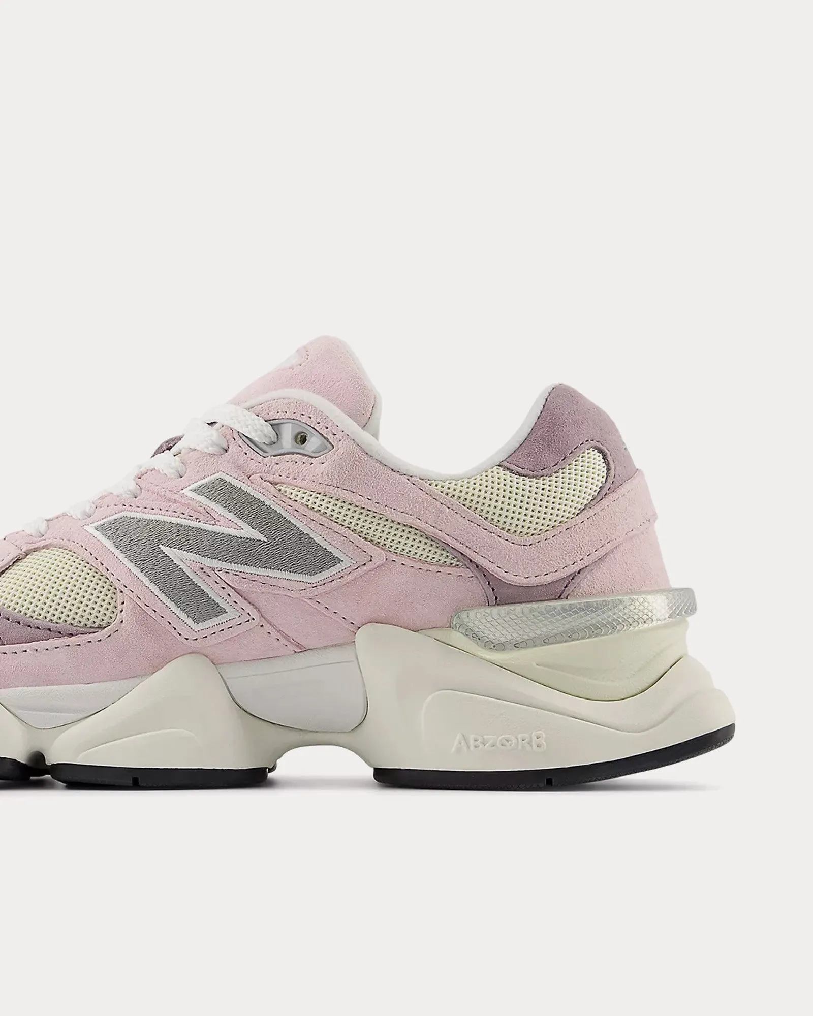9060 Rose Sugar / Angora / Ice Wine Low Top Sneakers