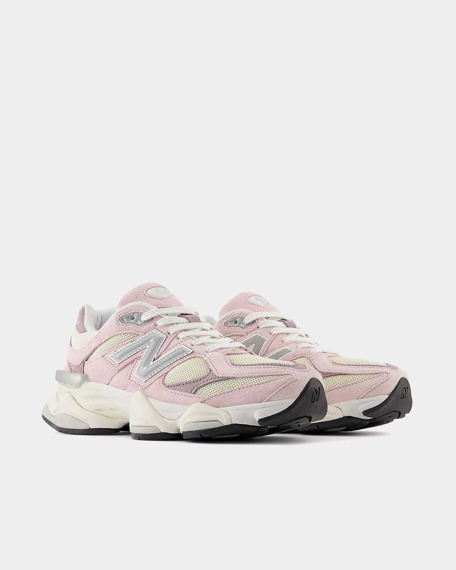 9060 Rose Sugar / Angora / Ice Wine Low Top Sneakers