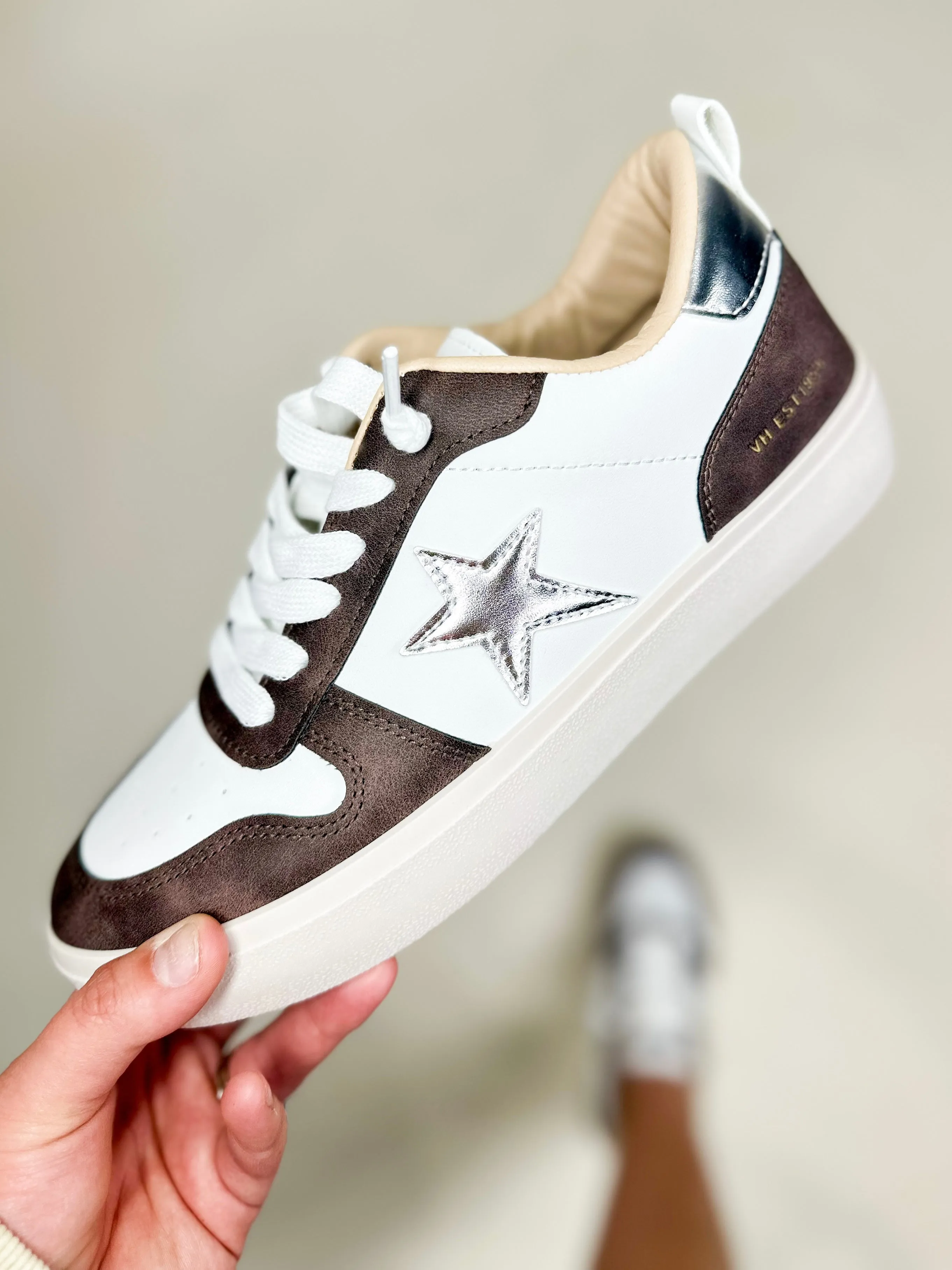 Aura Sneakers - Brown Silver