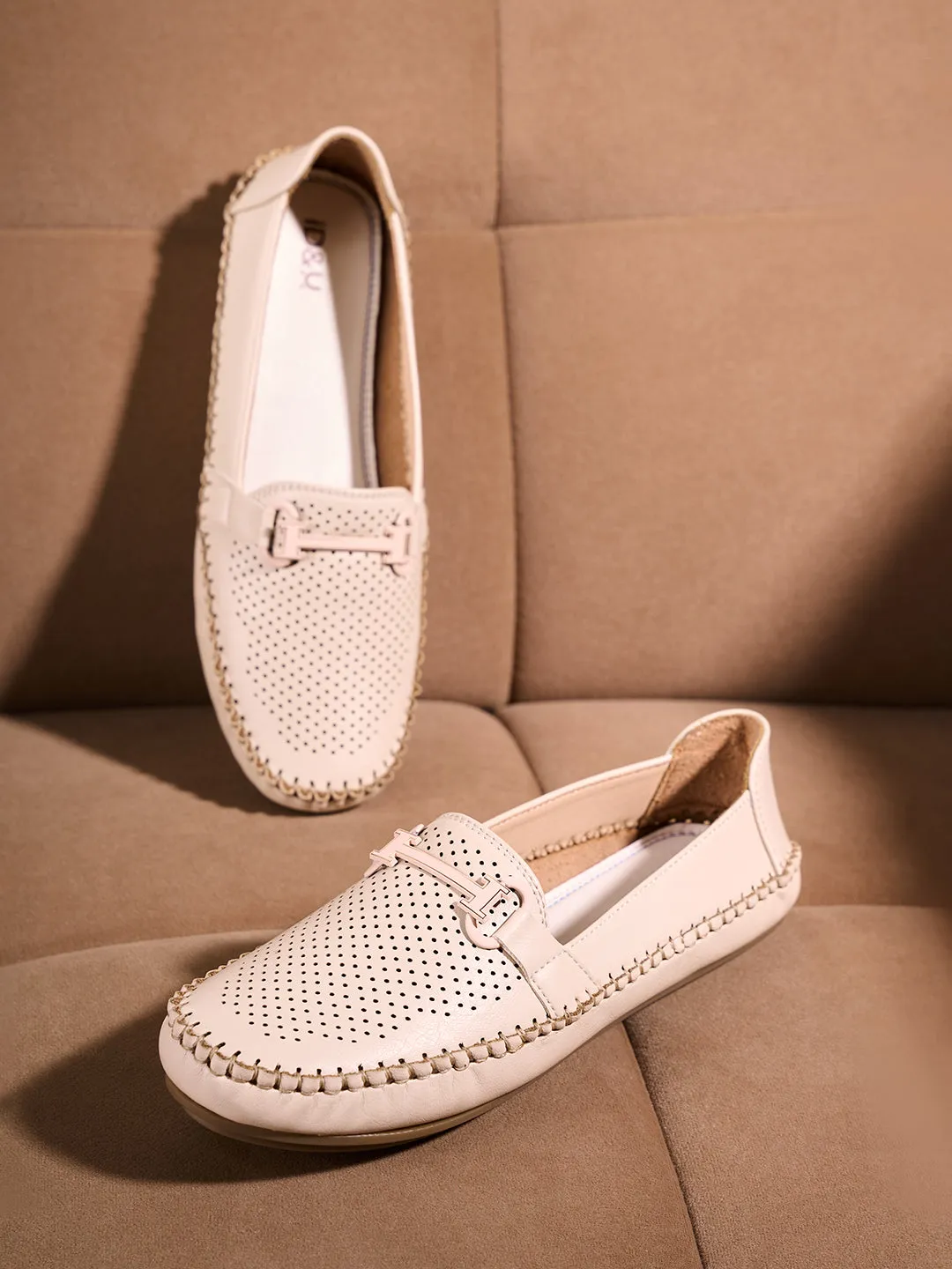 Women's Cream Soft & Flexy Loafers (IU2003)